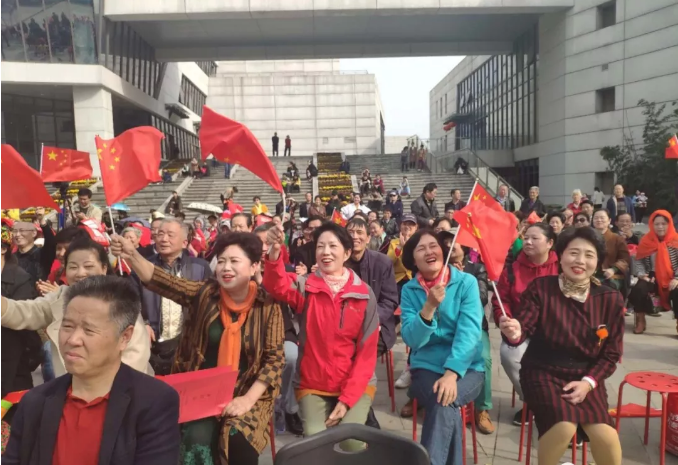 武汉方泰医院在武汉文化宫的义诊活动